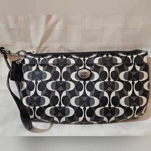 Coach Peyton Dream C, Black and Cream Women's Wristlet